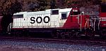 Soo 4401 in consist